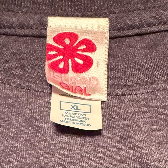 Island Girl Aloha Multi-Colored Graphic Print Gray T-Shirt Girls XL Hawaii NWOT - Picture 3 of 3